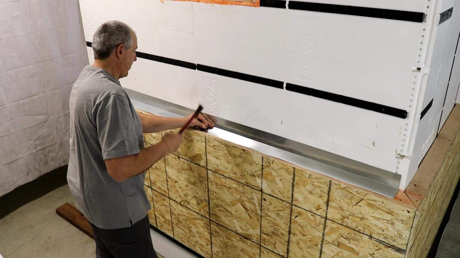 Insulation Panels for Shipping Containers - Framing the wall | InSoFast