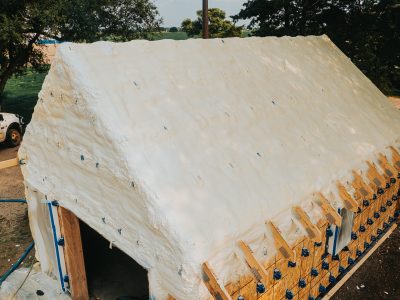 X-bracket roof