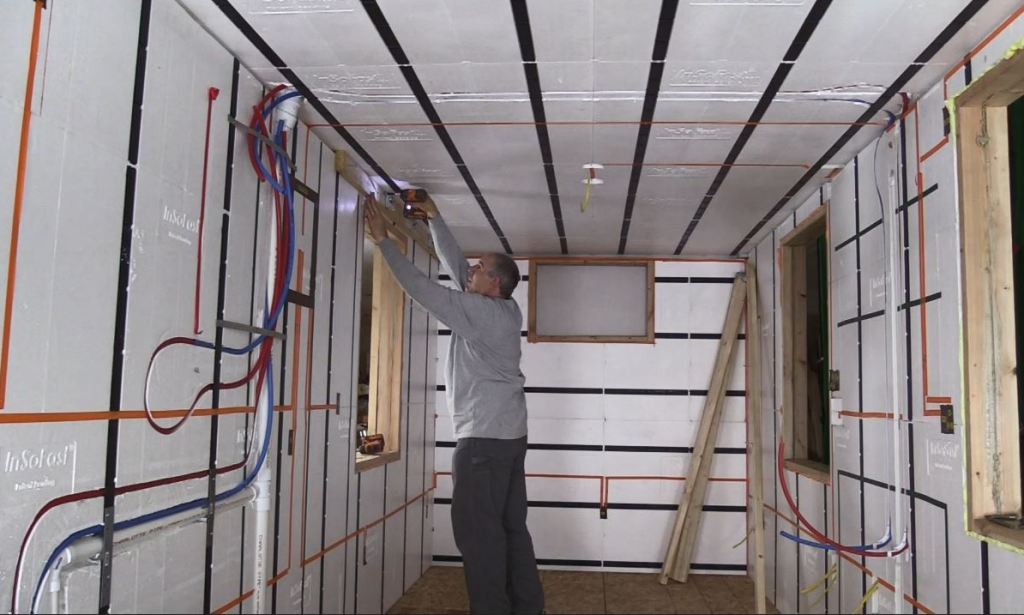 Preformed Insulation to Fit Shipping Containers InSoFast